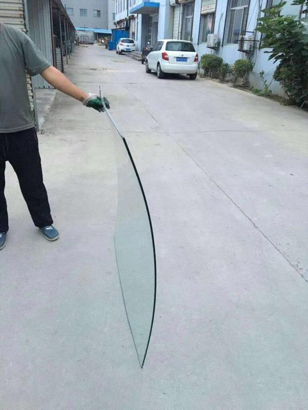 武汉鑫明鸿马鞍型钢化玻璃